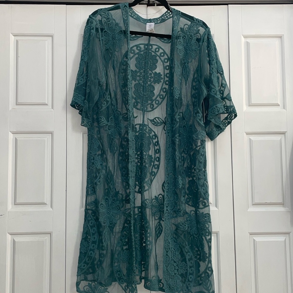 🛑Sold🛑 Green Lace Kimono S/M - Picture 1 of 6